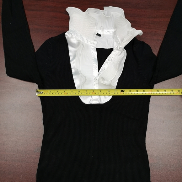 Top - Picture 4 of 7